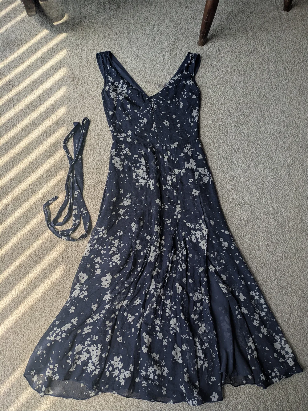 Burberry Brit Silk Navy Floral V-Neck Midi Dress Wedding Guest Brunch Summer - Picture 3 of 14